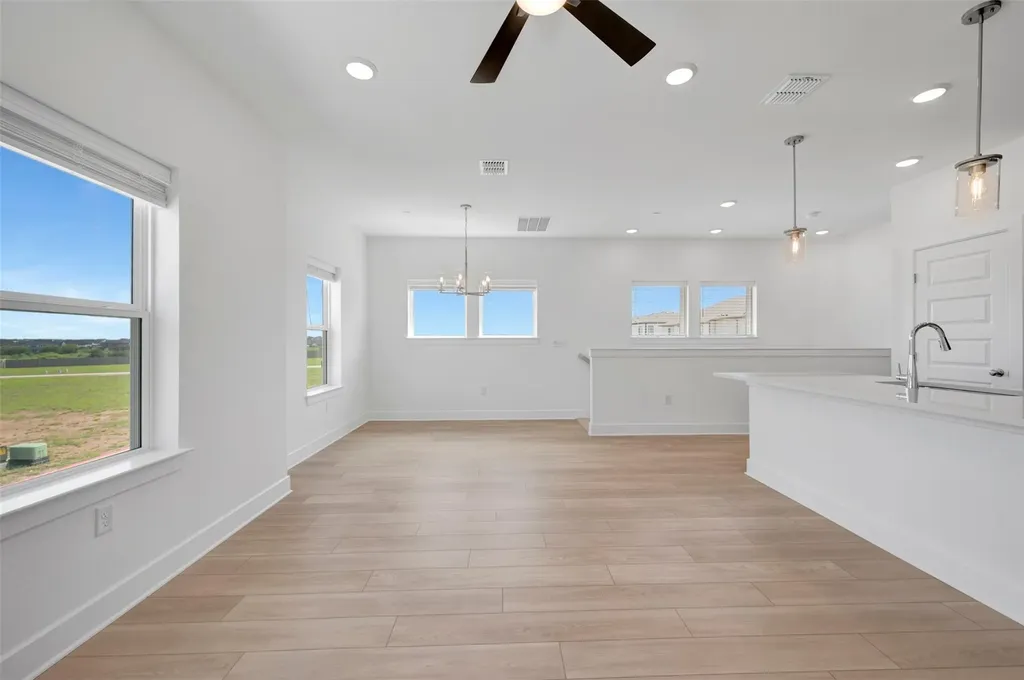 1010A Brickell Loop Austin TX 78744
