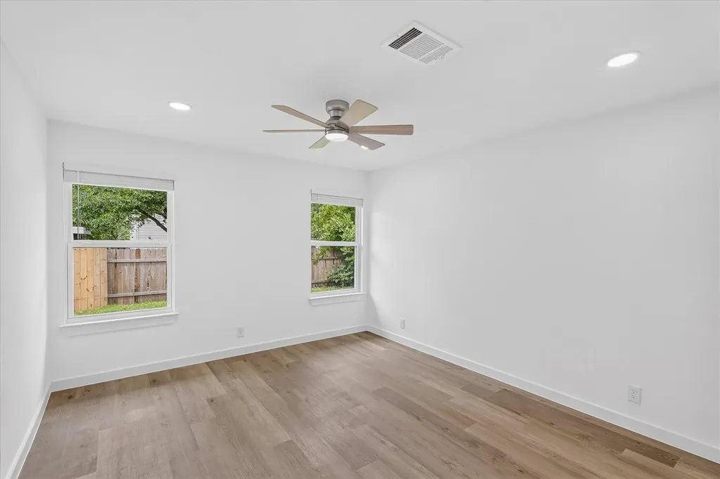 6702 Roseborough Drive Austin TX 78747