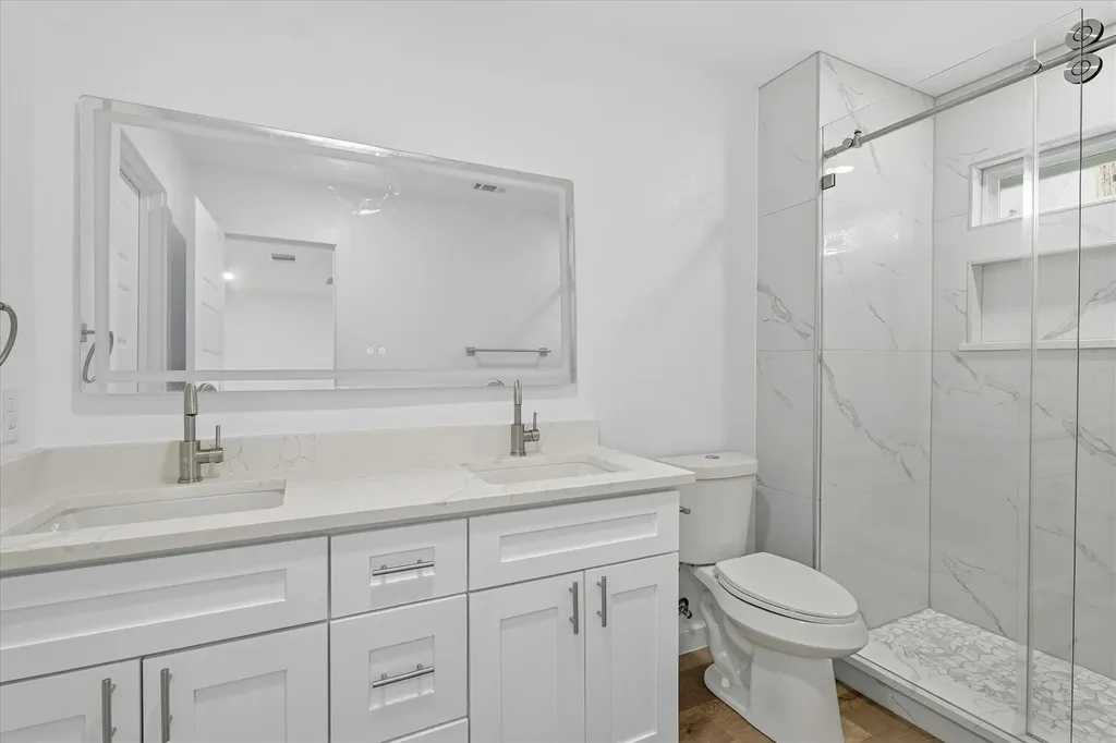 6702 Roseborough Drive Austin TX 78747