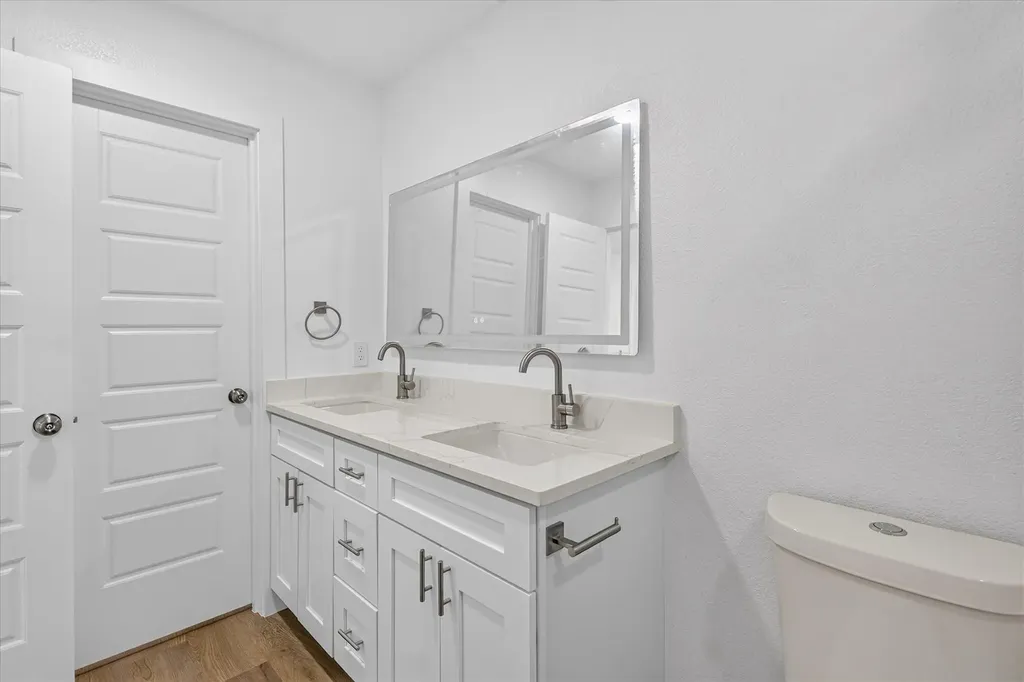 6702 Roseborough Drive Austin TX 78747