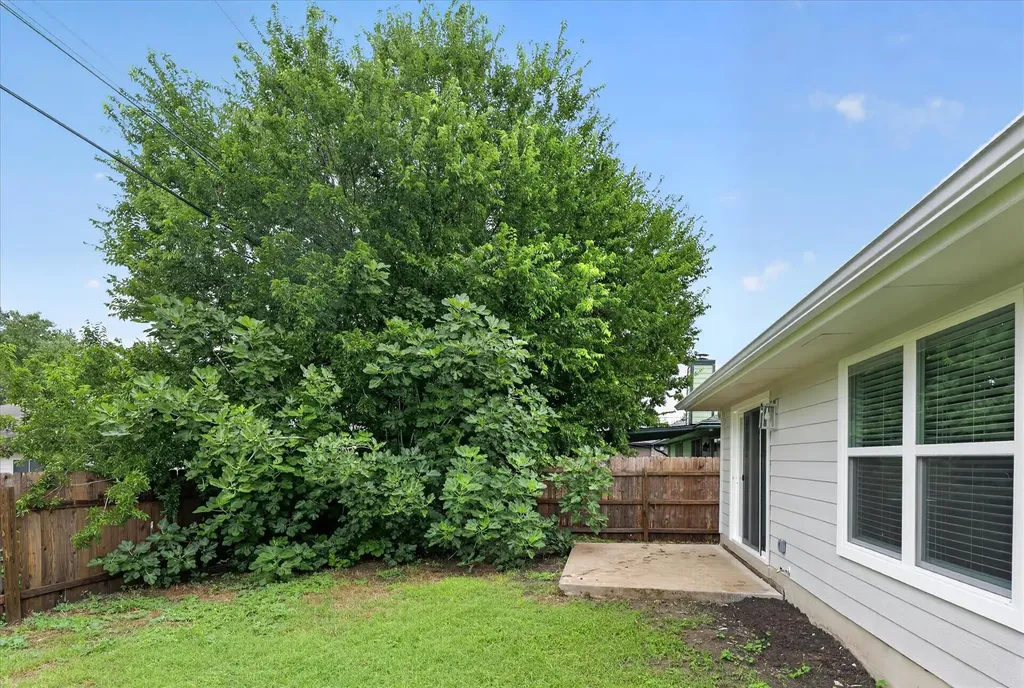 6702 Roseborough Drive Austin TX 78747