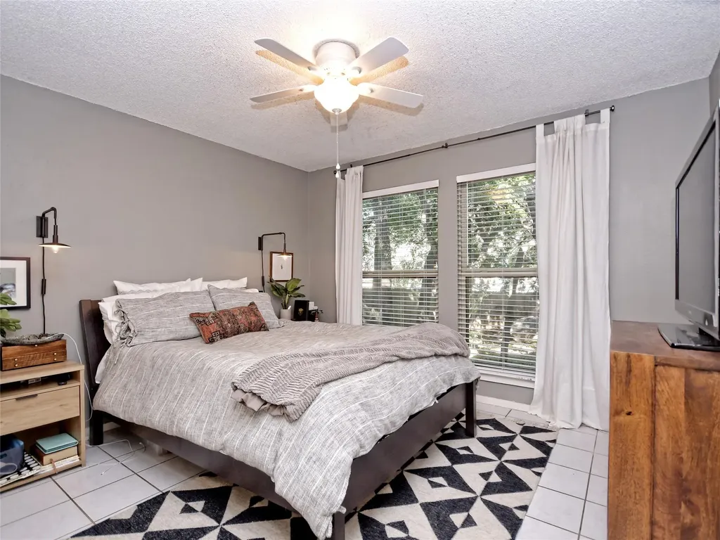 8121 Ceberry Drive Austin TX 78759