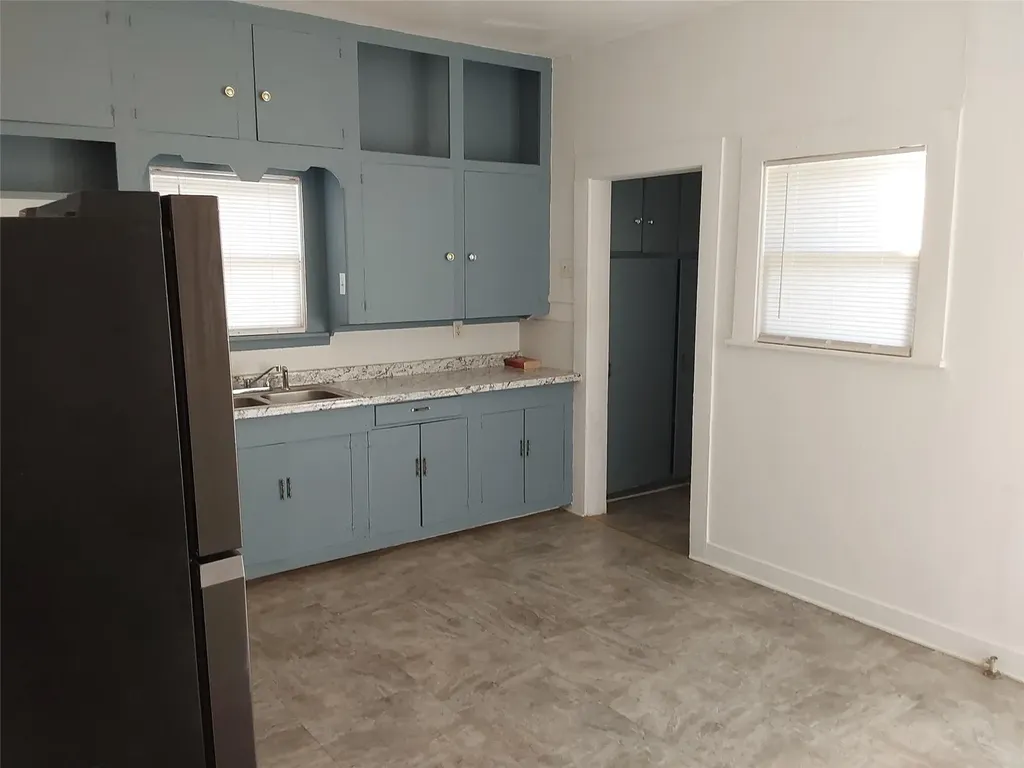513 San Marcos Highway Luling TX 78648