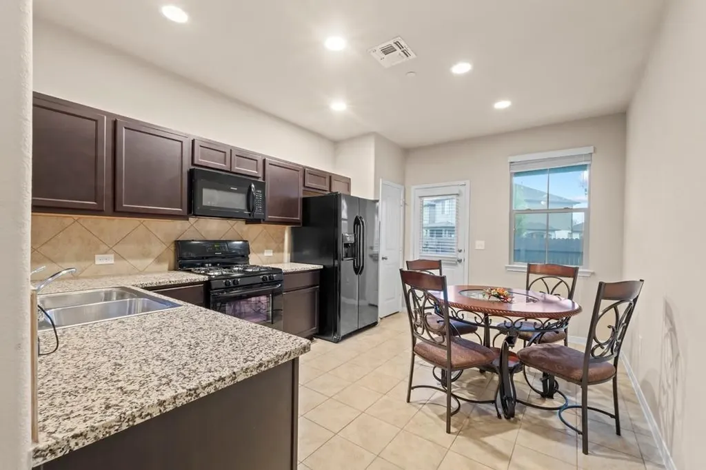 2880 Donnell Drive Round Rock TX 78664