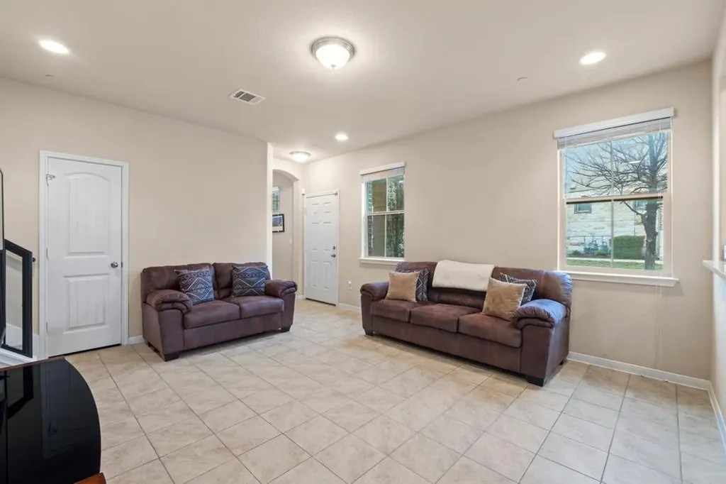 2880 Donnell Drive Round Rock TX 78664