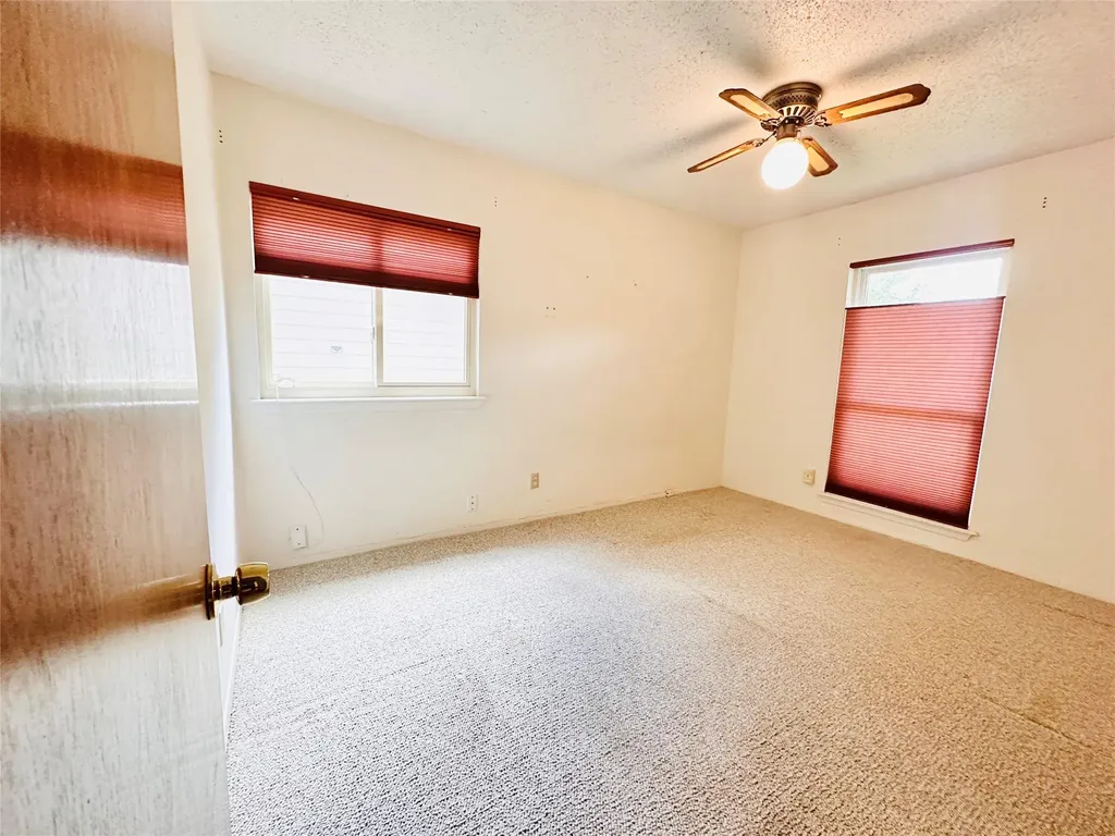 1704 Parkside Lane Austin TX 78745