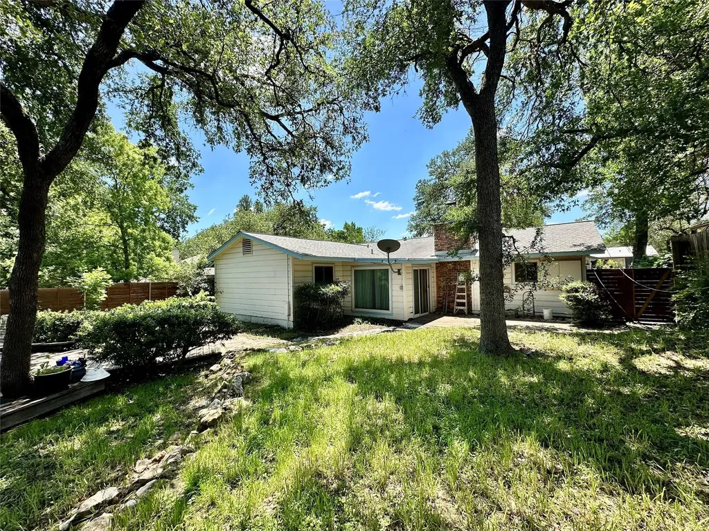 1704 Parkside Lane Austin TX 78745