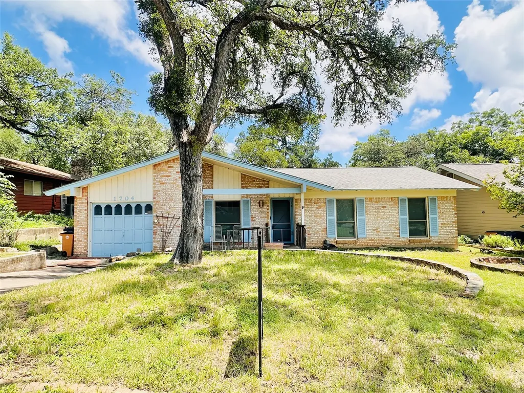 1704 Parkside Lane Austin TX 78745