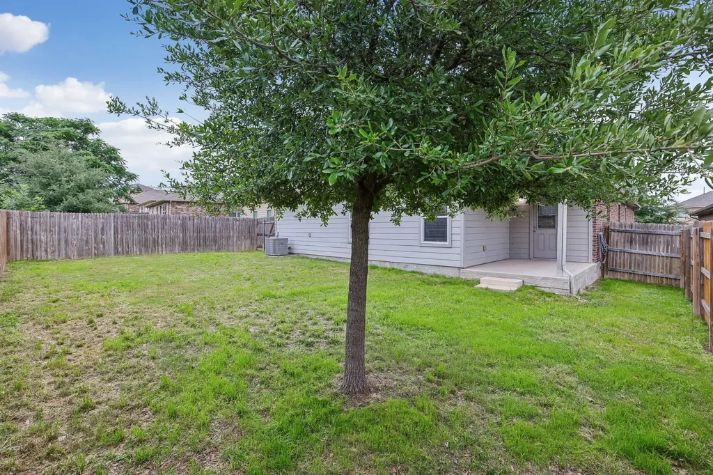 10604 Menominee Falls Lane Austin TX 78754