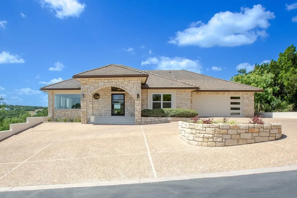 715 Fawn Horseshoe Bay TX 78657