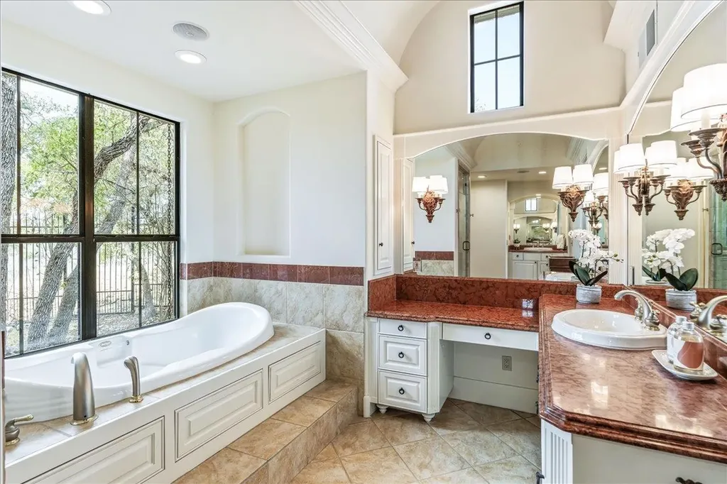 2808 & 2804 Fall Creek Estates Drive Spicewood TX 78669