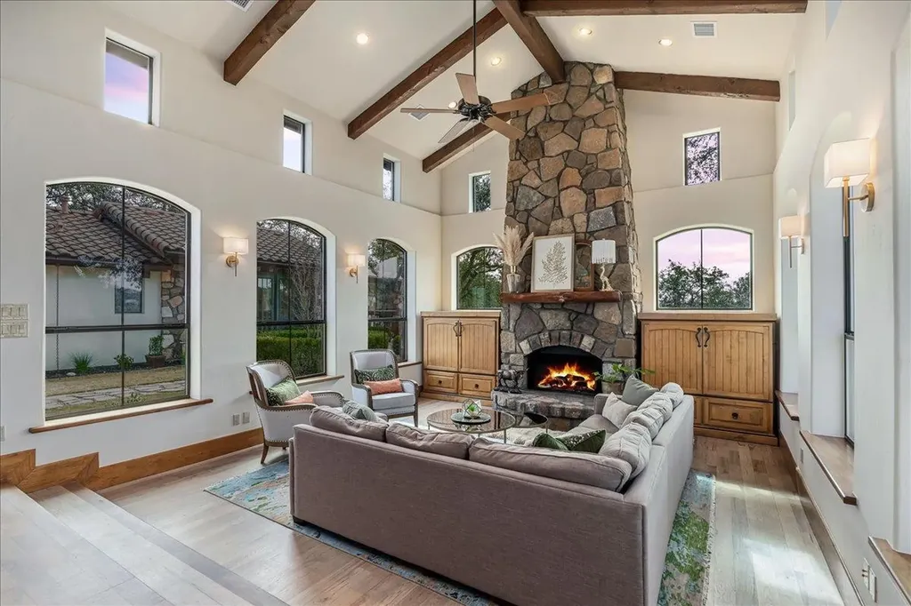2808 & 2804 Fall Creek Estates Drive Spicewood TX 78669