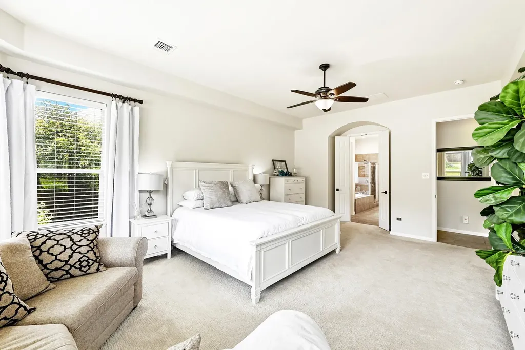 130 Granite Lane Austin TX 78737