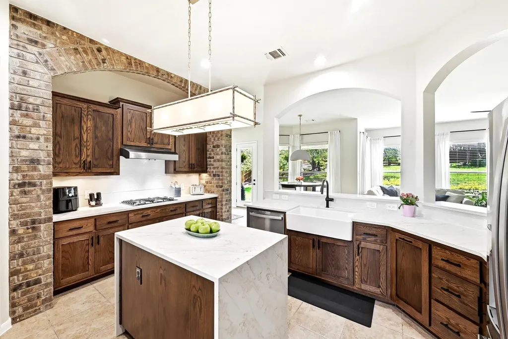 130 Granite Lane Austin TX 78737