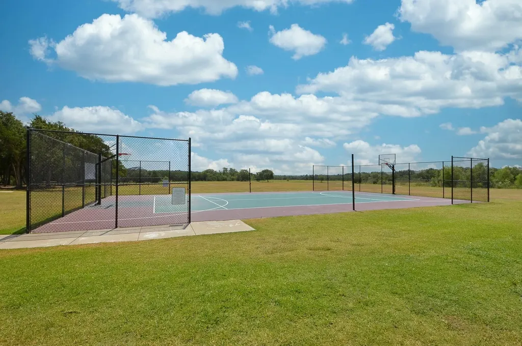 130 Granite Lane Austin TX 78737