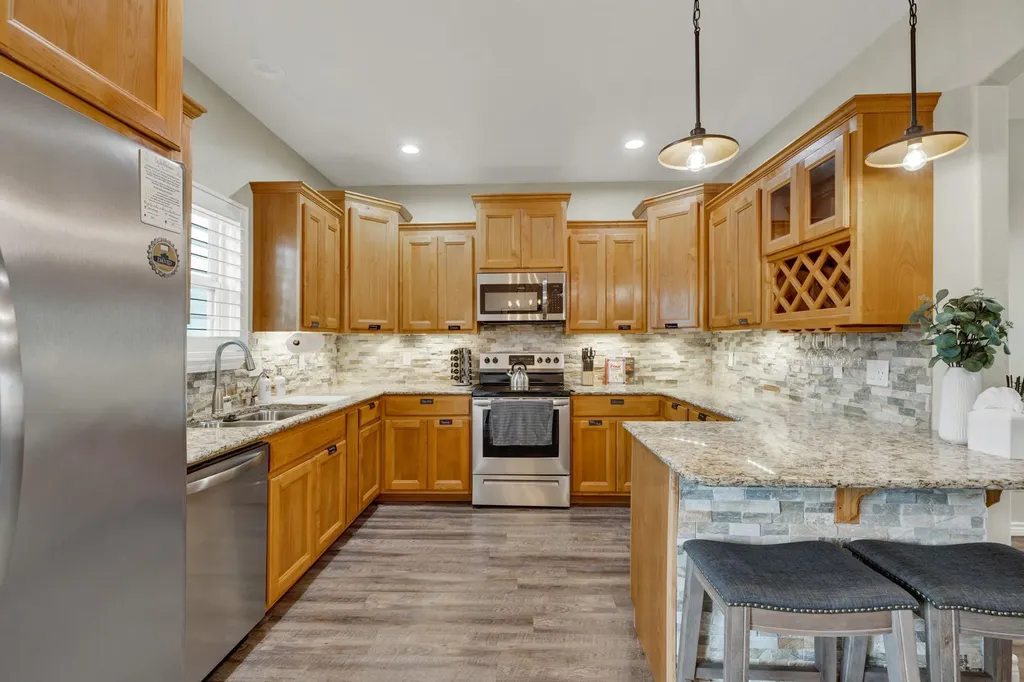 596 Riviera Drive Canyon Lake TX 78133