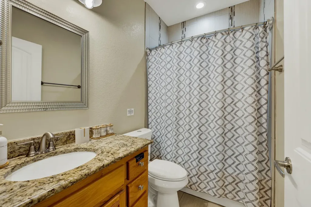 596 Riviera Drive Canyon Lake TX 78133