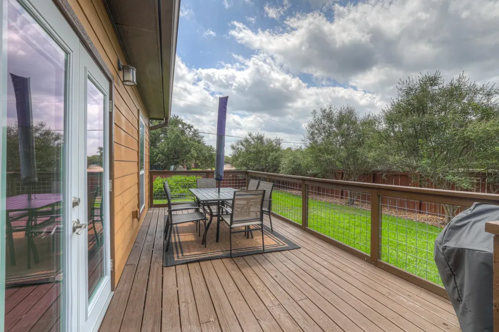 596 Riviera Drive Canyon Lake TX 78133