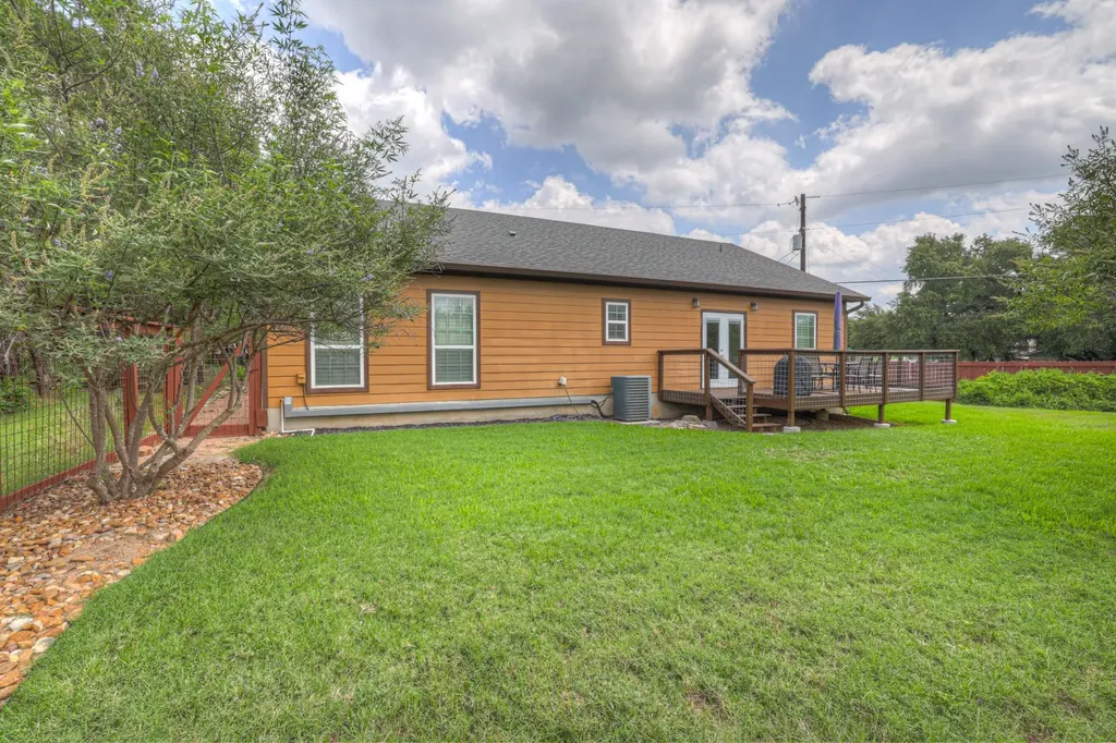 596 Riviera Drive Canyon Lake TX 78133