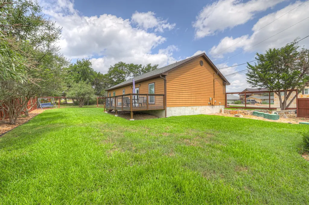 596 Riviera Drive Canyon Lake TX 78133