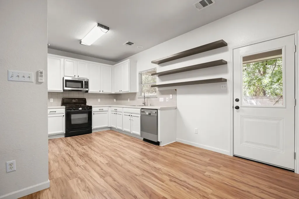 2308 Keepsake Drive Austin TX 78745
