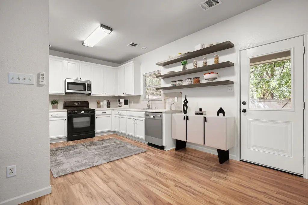 2308 Keepsake Drive Austin TX 78745
