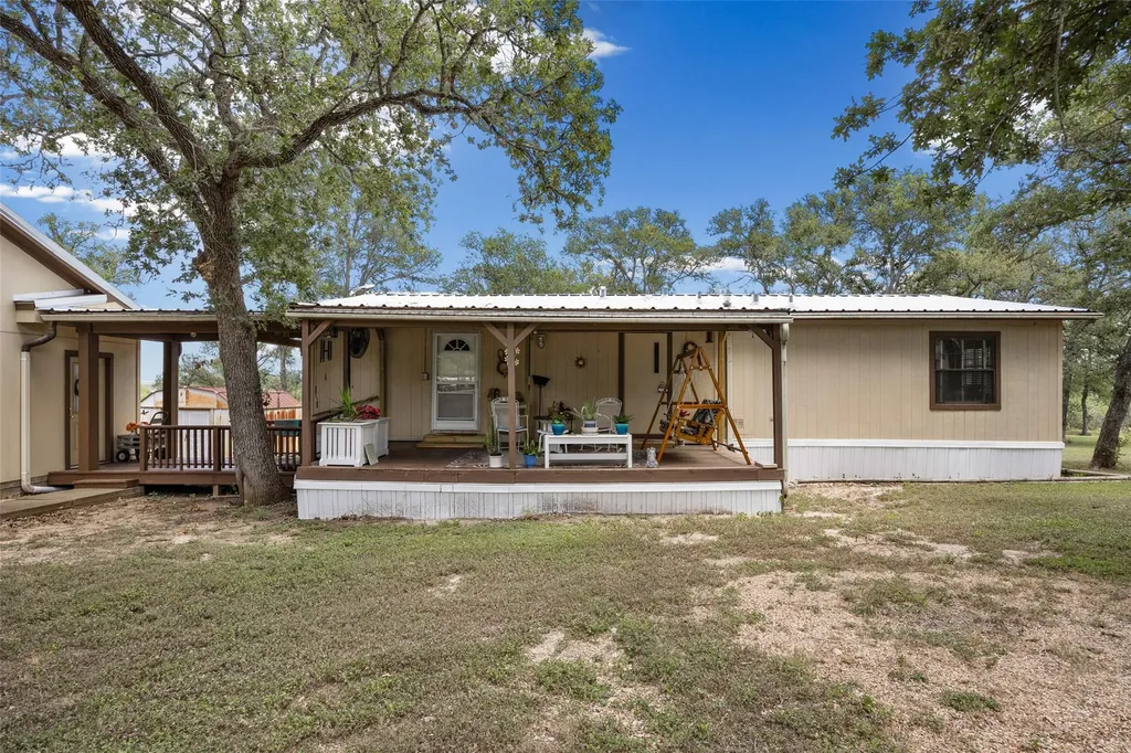 153 Saldana Drive Cedar Creek TX 78612
