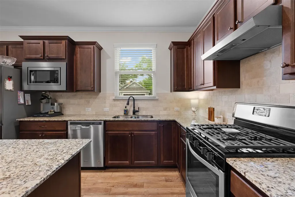 121 Winterhorse Cove Georgetown TX 78633