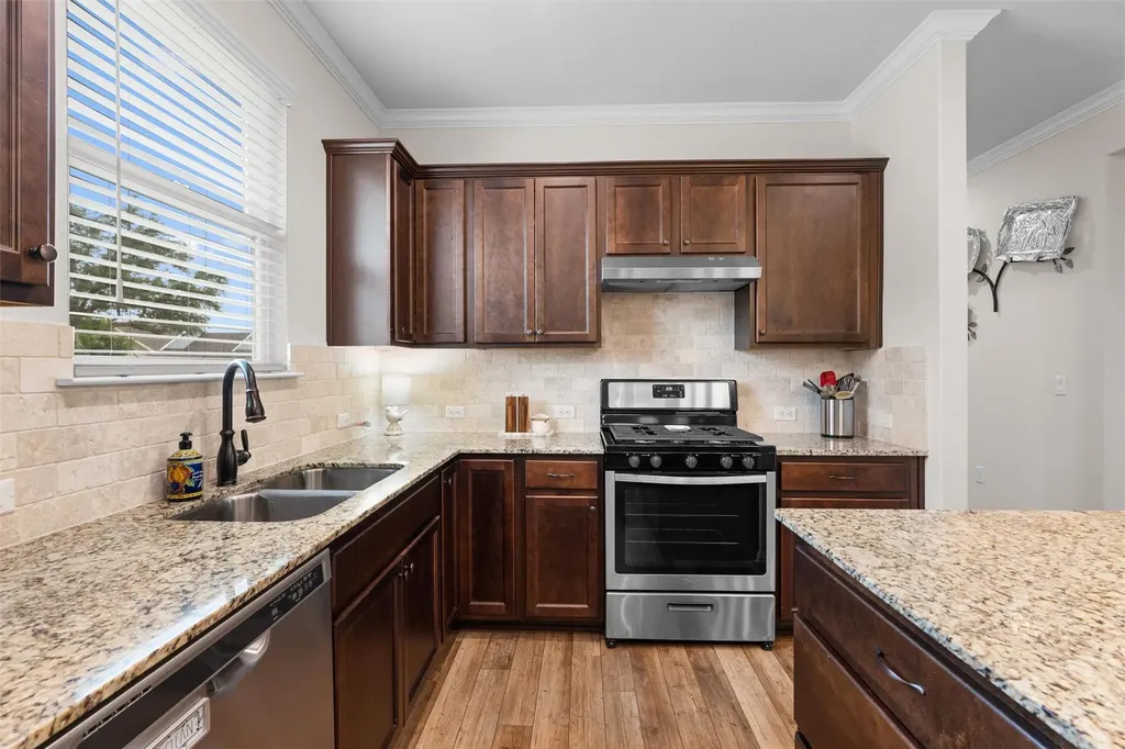 121 Winterhorse Cove Georgetown TX 78633