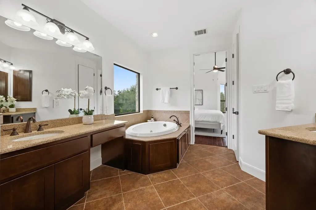 12804 Wooded Lake Court Austin TX 78732