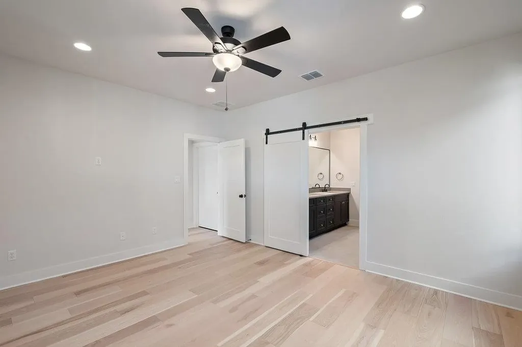711 N Paleface Ranch Road Spicewood TX 78669
