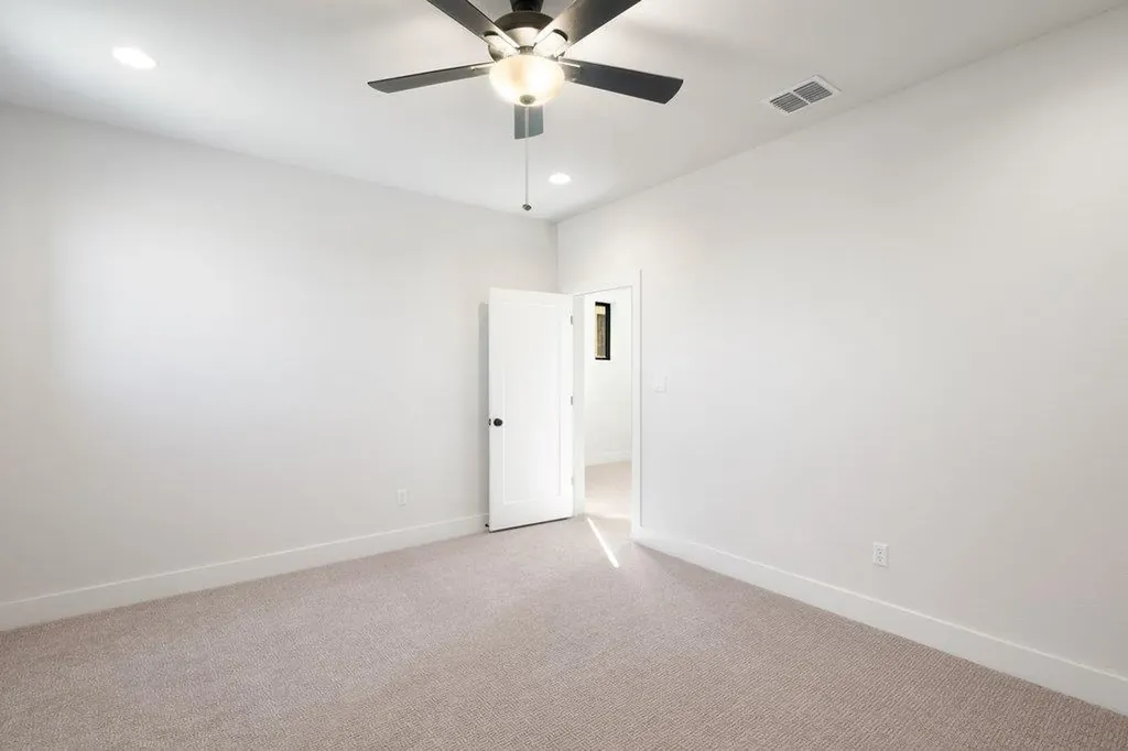 711 N Paleface Ranch Road Spicewood TX 78669