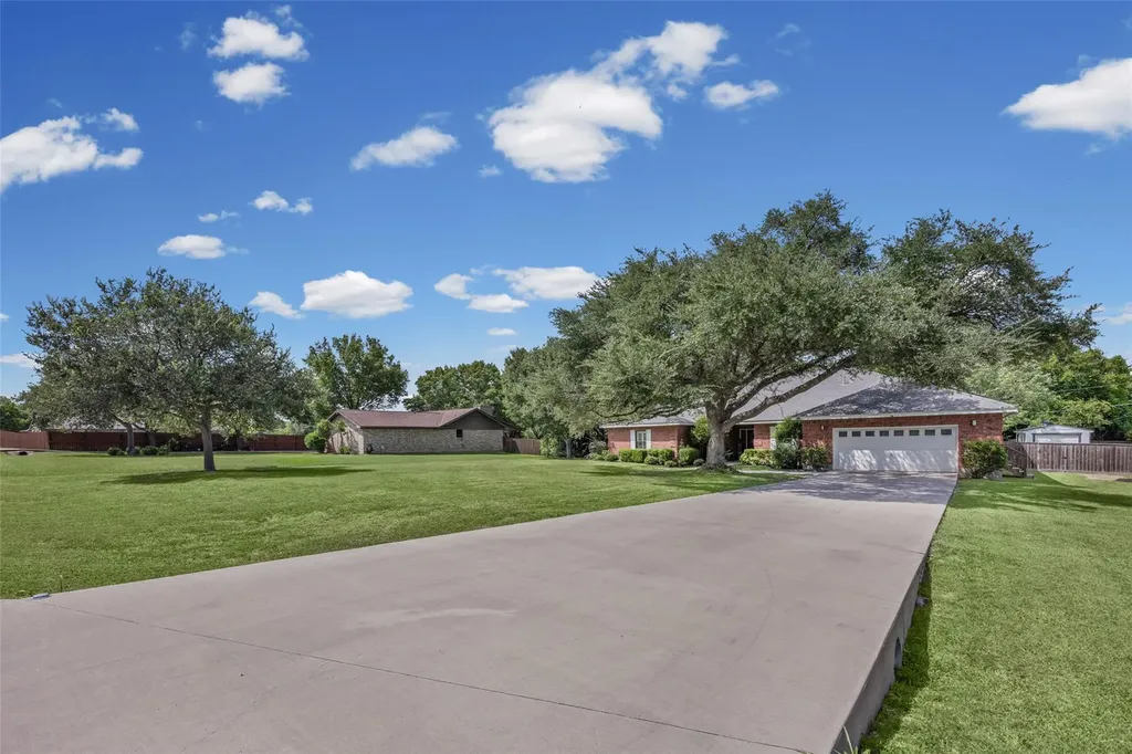 2000 Spinel Road Pflugerville TX 78660