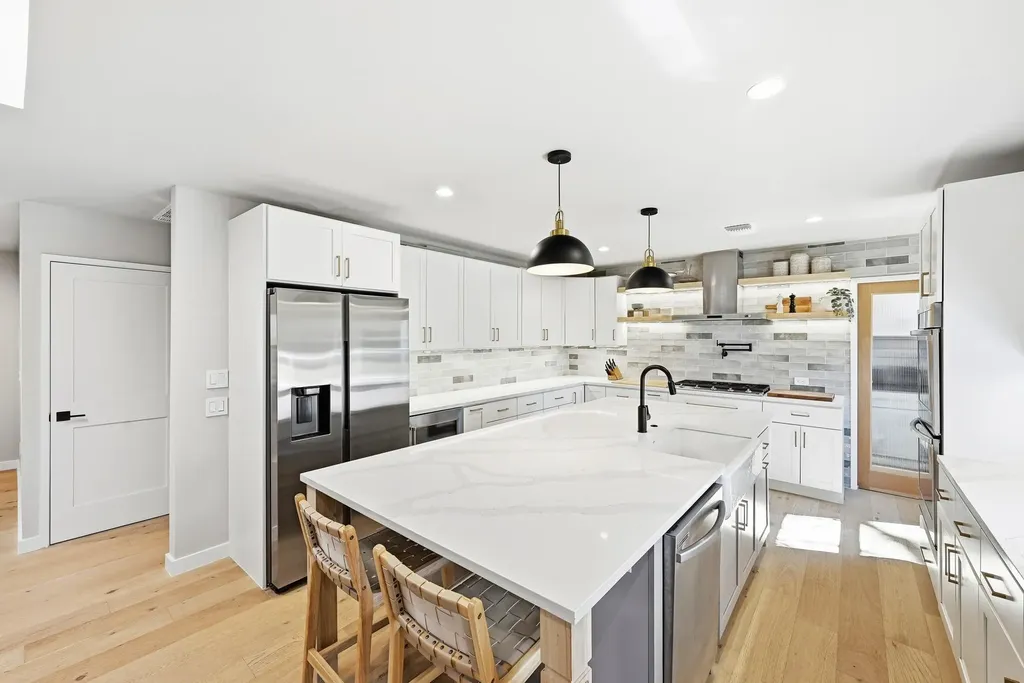 6703 Duquesne Drive Austin TX 78723