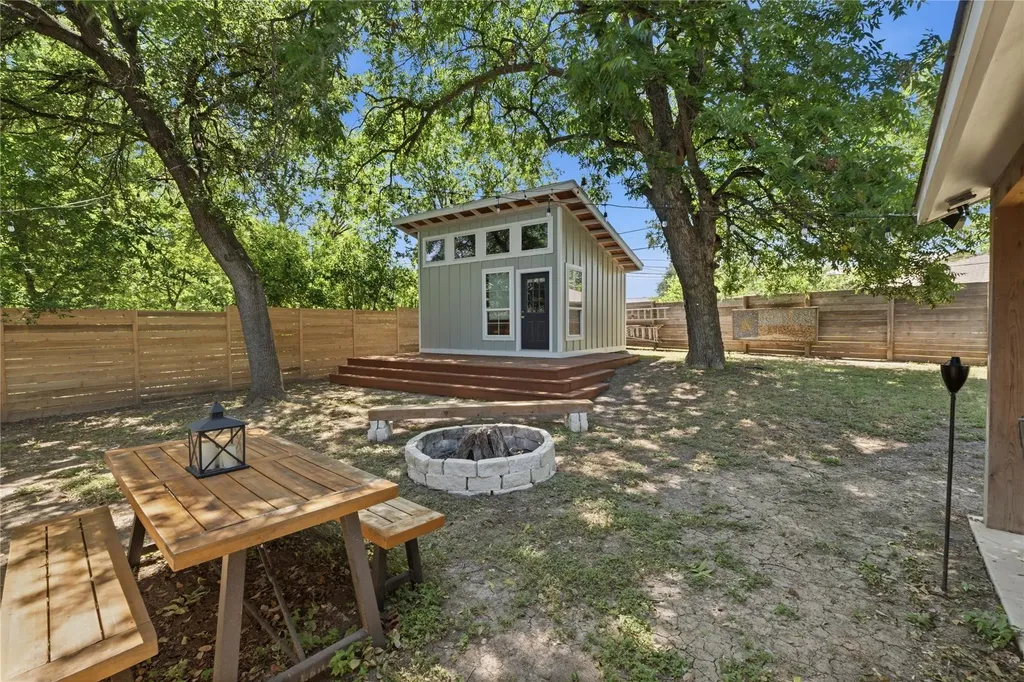 6703 Duquesne Drive Austin TX 78723