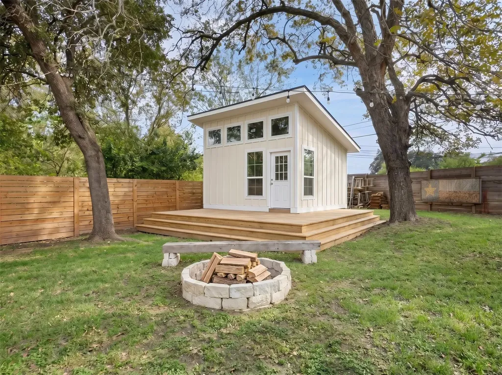 6703 Duquesne Drive Austin TX 78723