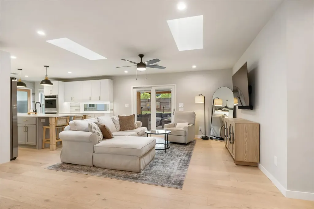 6703 Duquesne Drive Austin TX 78723