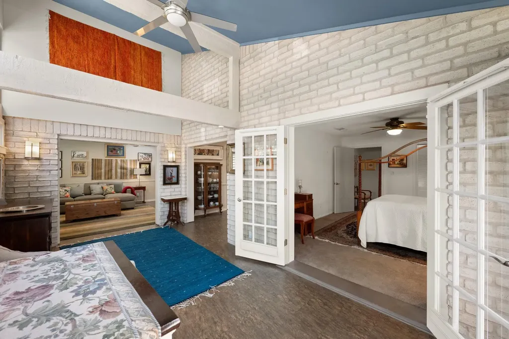 8107 Middle Court Austin TX 78759