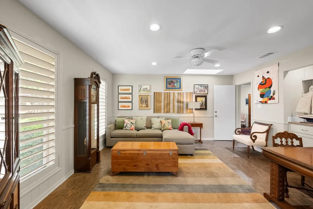 8107 Middle Court Austin TX 78759