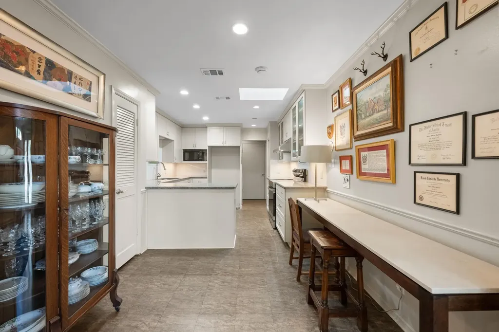 8107 Middle Court Austin TX 78759