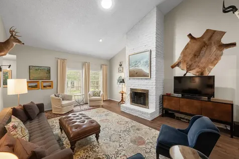 8107 Middle Court Austin TX 78759