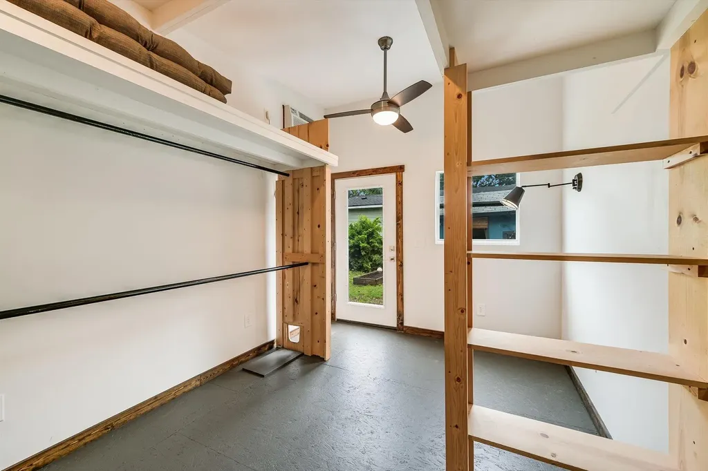 1807 Pasadena Drive Austin TX 78757