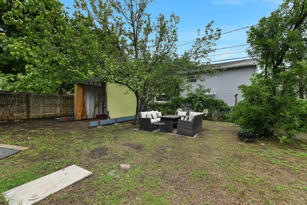 1807 Pasadena Drive Austin TX 78757