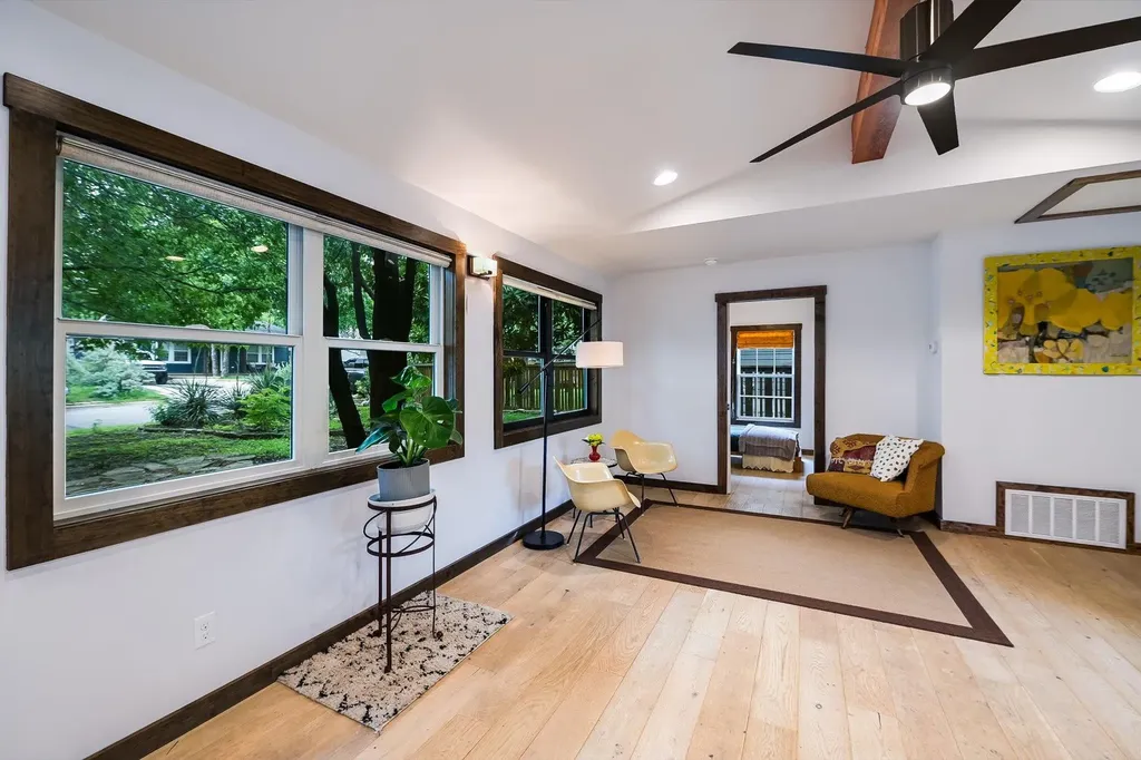 1807 Pasadena Drive Austin TX 78757