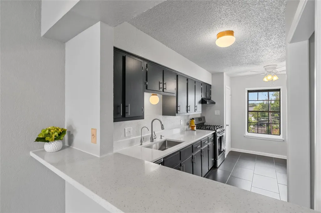 2425 Ashdale Drive Austin TX 78757