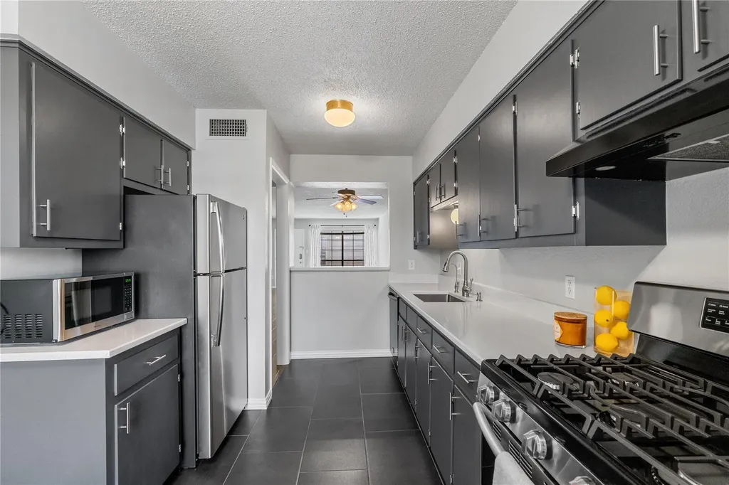 2425 Ashdale Drive Austin TX 78757