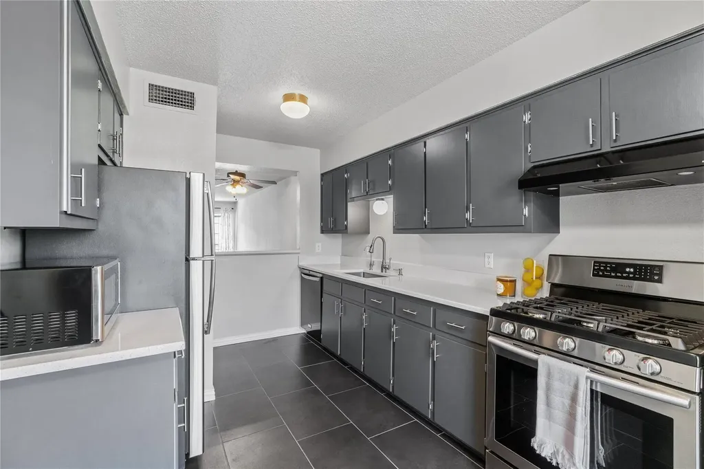 2425 Ashdale Drive Austin TX 78757