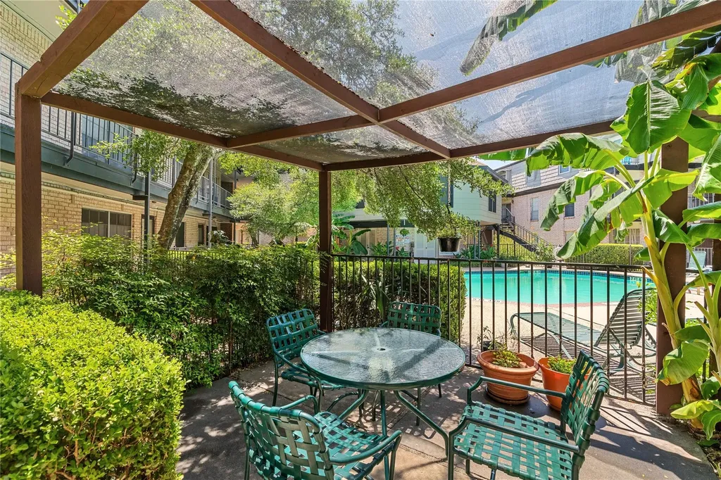 2425 Ashdale Drive Austin TX 78757