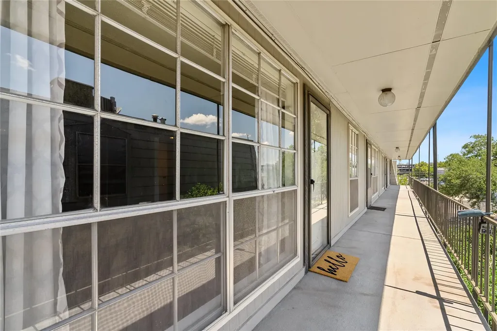 2425 Ashdale Drive Austin TX 78757