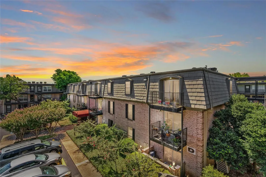 2425 Ashdale Drive Austin TX 78757